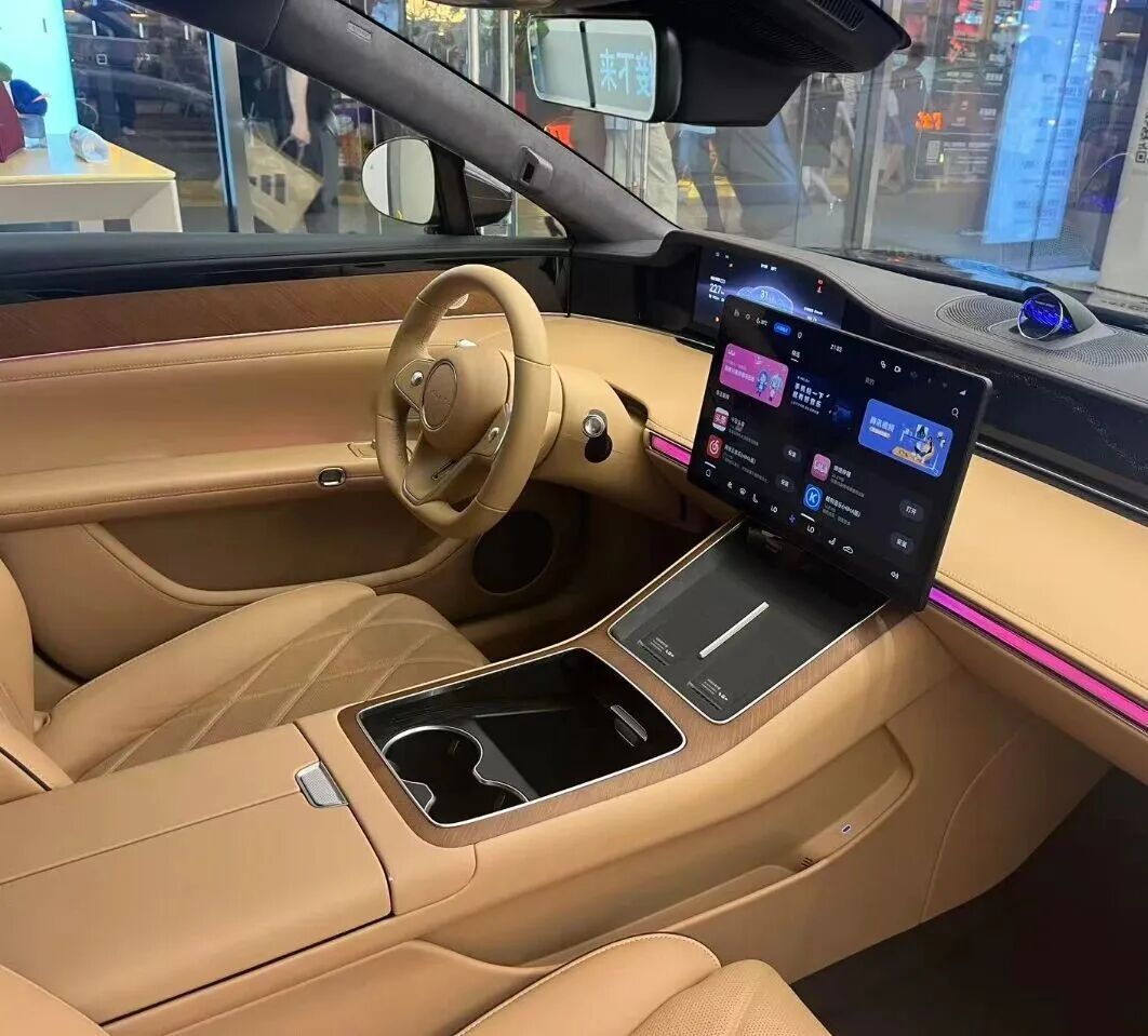 “人工智能+”行动！汽车未来会变成啥样？