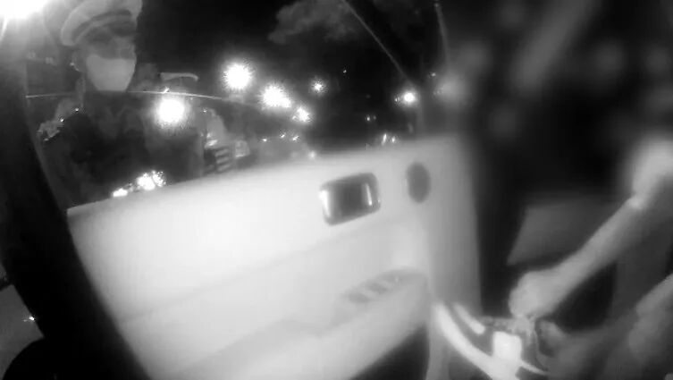 刑拘！海宁一男子喝酒后，爱车“智驾”将他送到了交警面前……