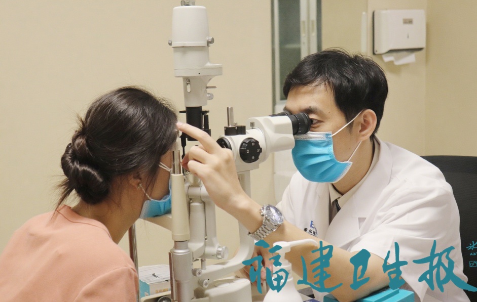 福建女子常常熬夜干这事，医生一看惊了：这个地方爬满虫……