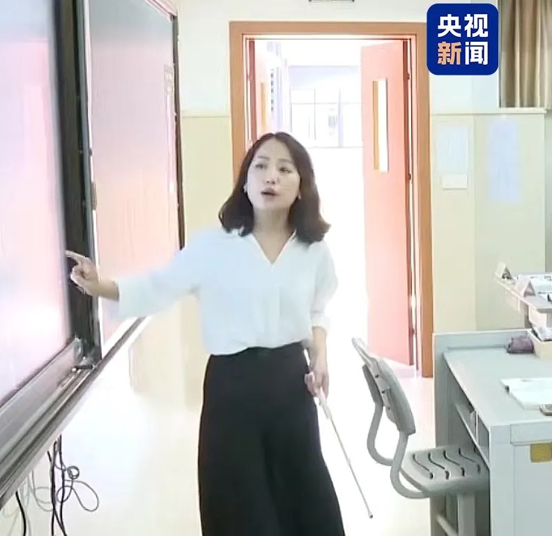 学生被叫“唐人”，这位老师的做法全网点赞！