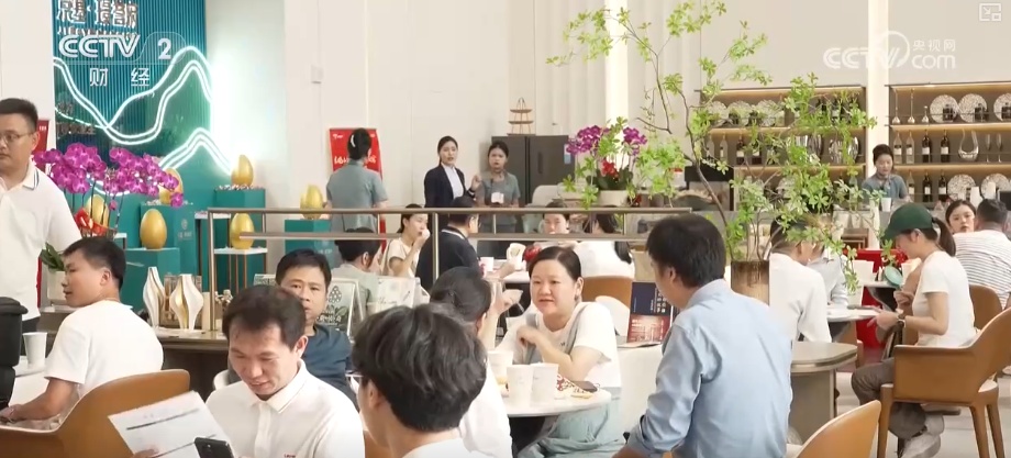 楼市新政利好“组合拳”持续显效发力 市场热度提升助力“金九银十”