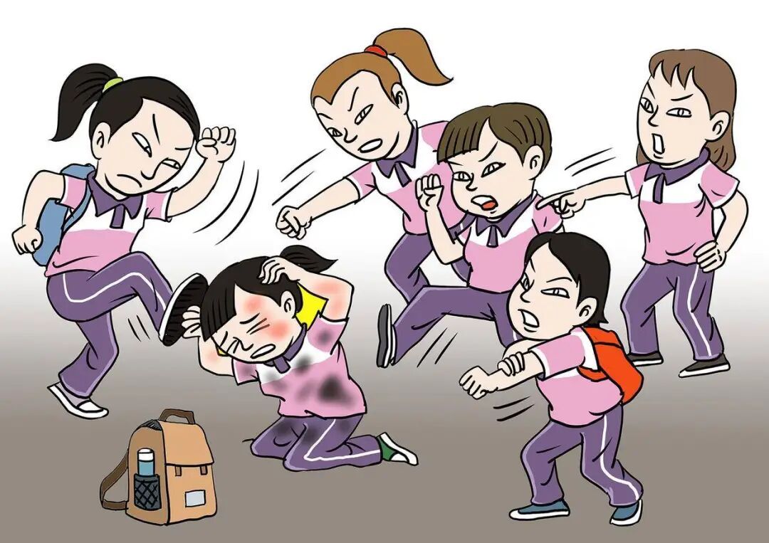“跪地、踩头、扇耳光”9名霸凌者打人后嚣张比“耶”，全部进去！