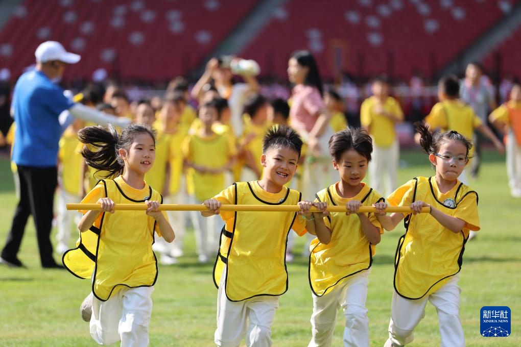 体教融合 欢乐“鸟巢” 体教融合 欢乐“鸟巢”