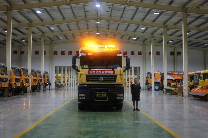 河南184支高速公路防汛抢险队伍严阵以待应对暴雨天气 河南184支高速公路防汛抢险队伍严阵以待应对暴雨天气