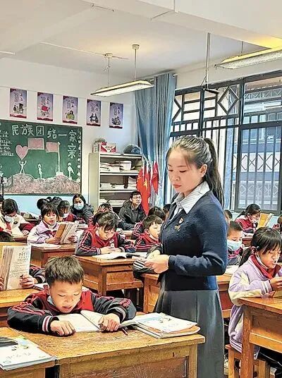 “没人举手是吧，那我开始点名了！”