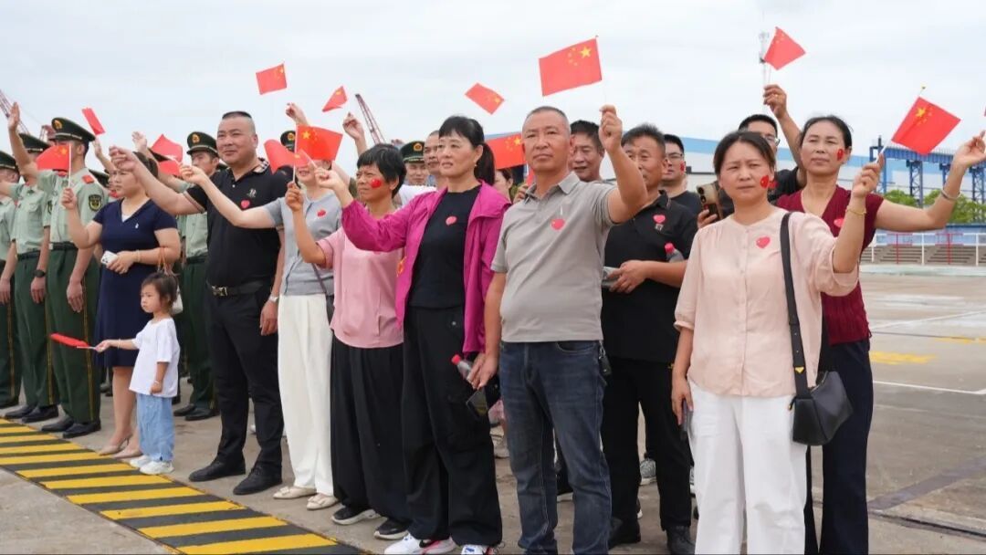 中国海警舰艇编队起航赴北太平洋开展公海渔业执法巡航 中国海警舰艇编队起航赴北太平洋开展公海渔业执法巡航