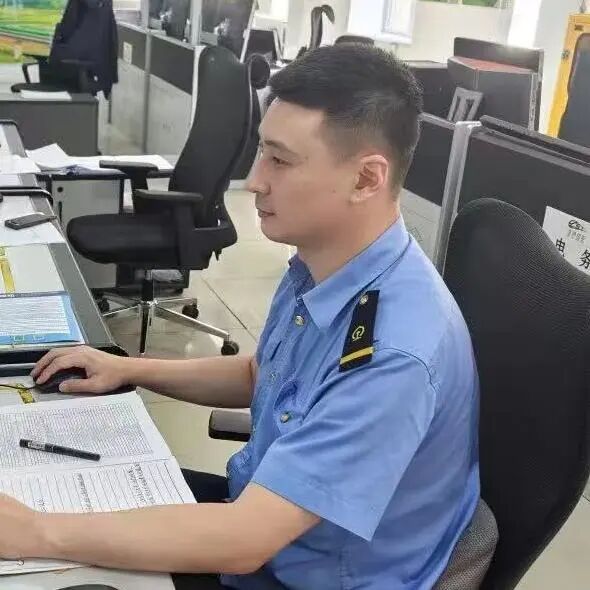 “00后”小伙当师傅了？有的比徒弟小30岁！