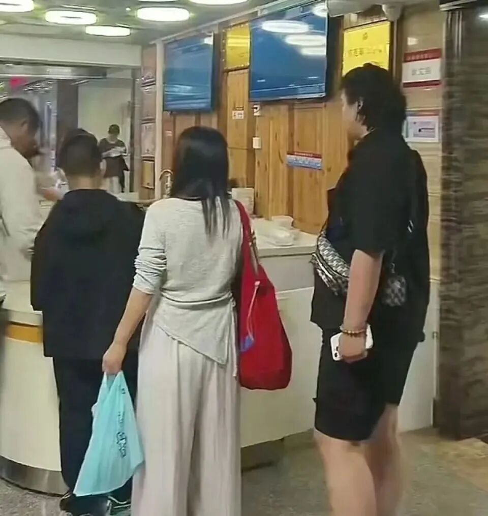 一场雷暴，400多人挤爆医院急诊科！有关部门紧急提醒
