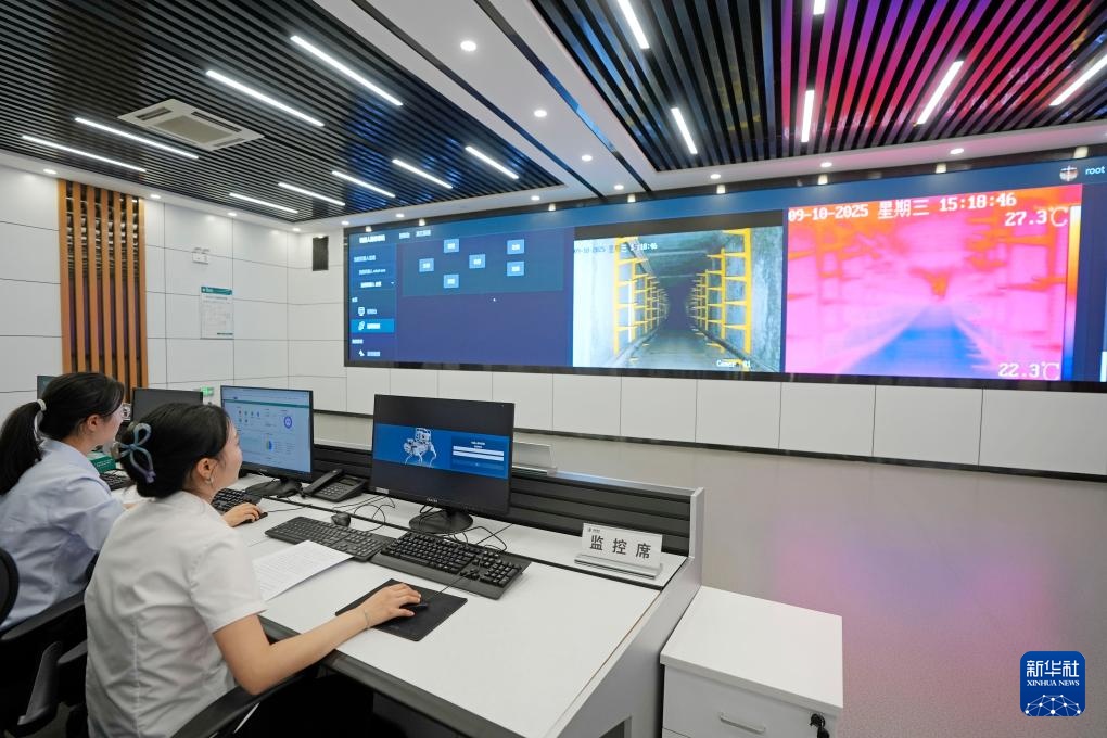 宁夏：巡检机器狗“上岗” 智慧守护电网安全