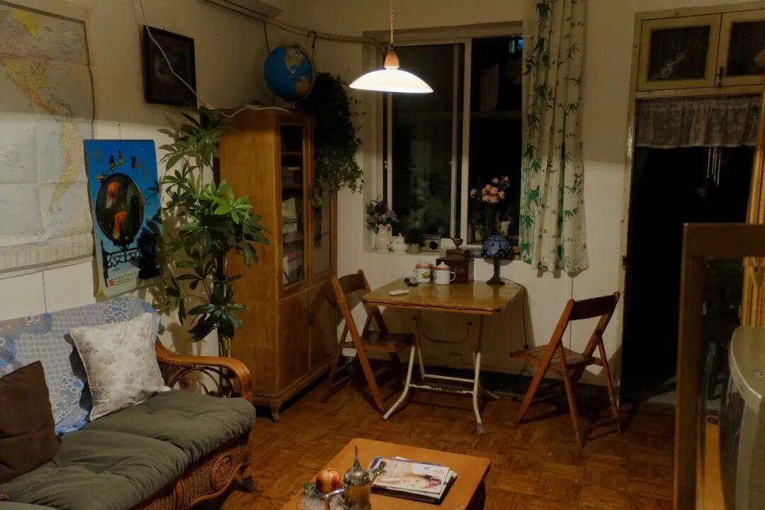 突然爆火!“00后”姑娘靠杭州居民房月入过万!每月来五六波…… 突然爆火!“00后”姑娘靠杭州居民房月入过万!每月来五六波……