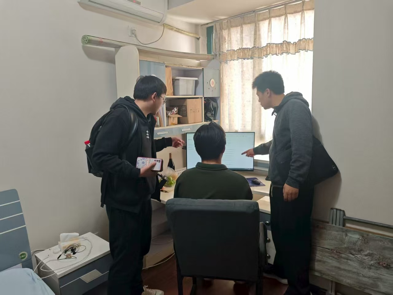 房产公司职工出售客户信息逾万条 31人涉嫌犯罪落网