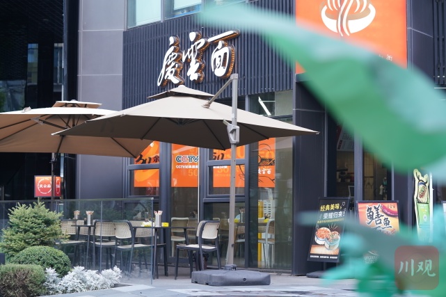 成都这家老面馆，一年卖出30多万碗面！真这么赚？