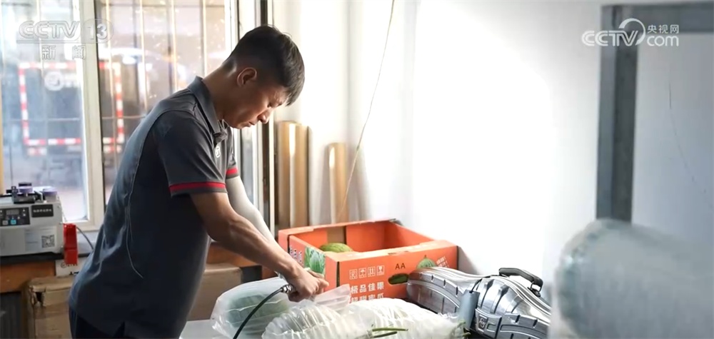 8月快递发展指数同比增长4.4% 多举措保障地方特色产品“鲜”达全国