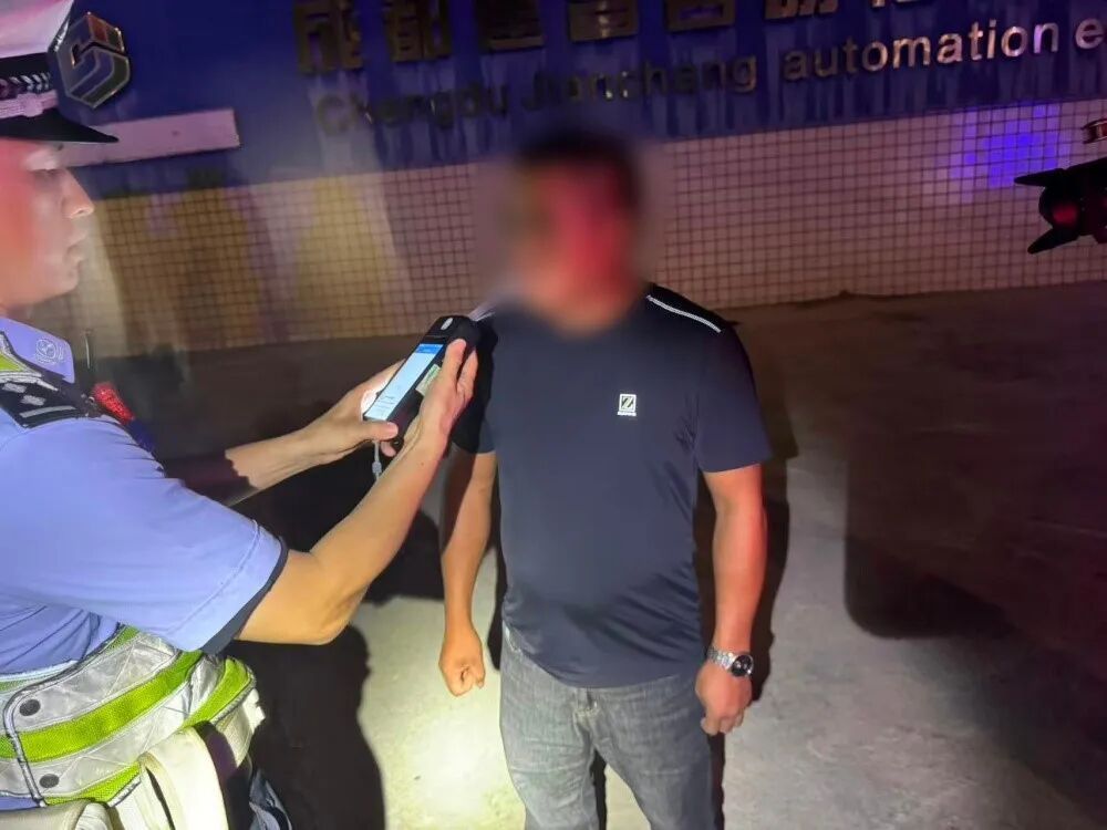 成都交警:他们,12分没了! 成都交警:他们,12分没了!