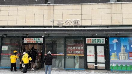 长春高空抛砖致死案被害人家属起诉多家涉事管理单位，索赔200多万元