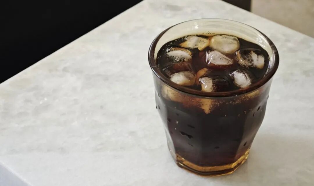 早餐晚餐这样吃，骨折风险飙升！5大“伤骨”吃法，很多人都在犯