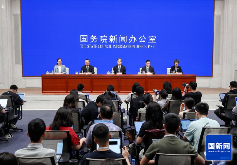 今年，国家财政安排1000亿元发放育儿补贴！