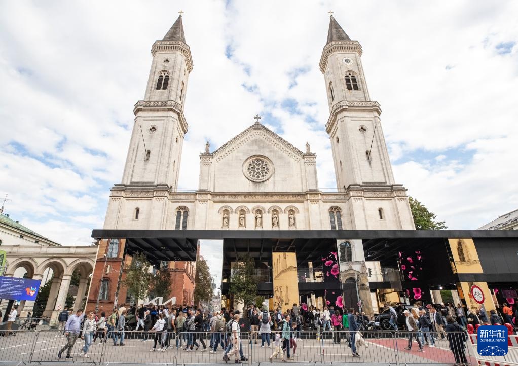 慕尼黑车展：历史老城遇见现代车展