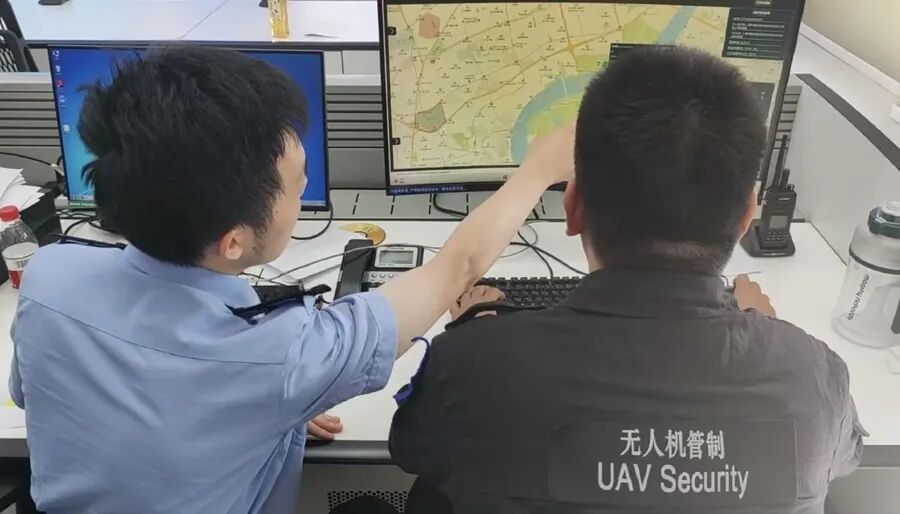 一游客在上海飞无人机拍黄浦江被抓“现行”！警方披露：已没收超百架！