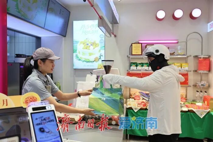 谁懂啊！济南“豆橛子月饼”走红，外卖抢购、到店尝鲜热潮不断
