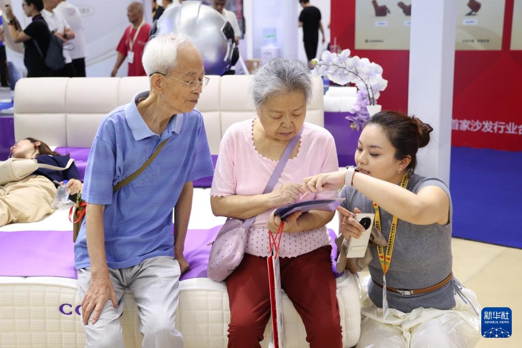 智慧养老激活银发经济新动能 智慧养老激活银发经济新动能