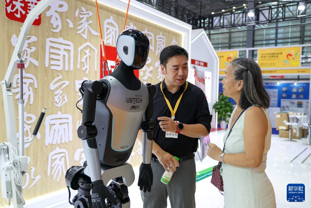 智慧养老激活银发经济新动能 智慧养老激活银发经济新动能