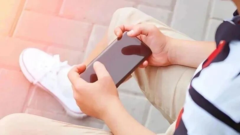 初中生偷转父母37万元充值游戏，家长起诉要求退款，法院判了！