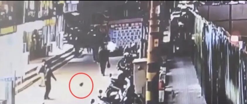 熊孩子路边踢球酿祸！法院判家长赔偿3.5万元！