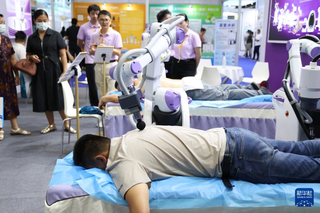 智慧养老激活银发经济新动能 智慧养老激活银发经济新动能