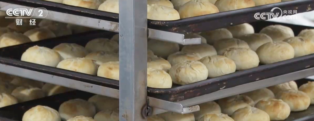 “百姓餐桌”物丰、量足、价稳 节前消费市场供销两旺