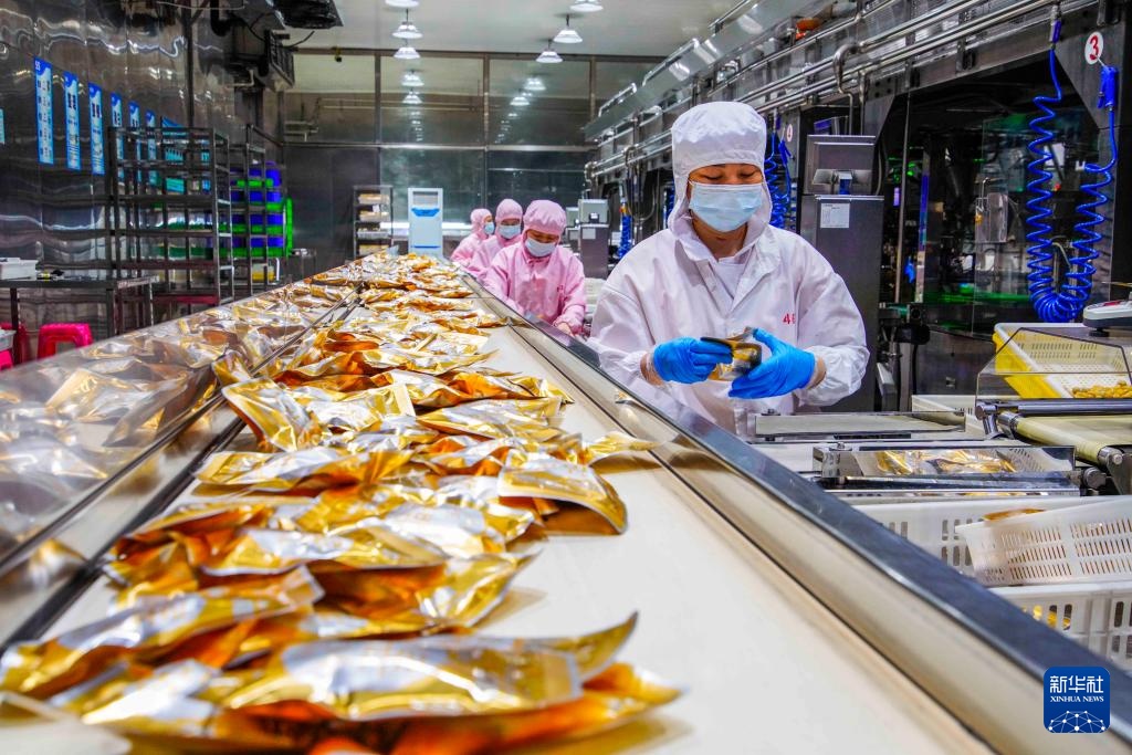 8月份全国规模以上工业增加值同比增长5.2%
