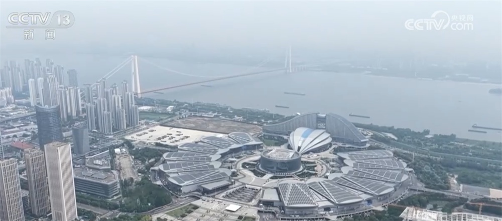 透过数据看文化旅游产业博览会“成绩单” 文旅机器人、沉浸式体验成亮点