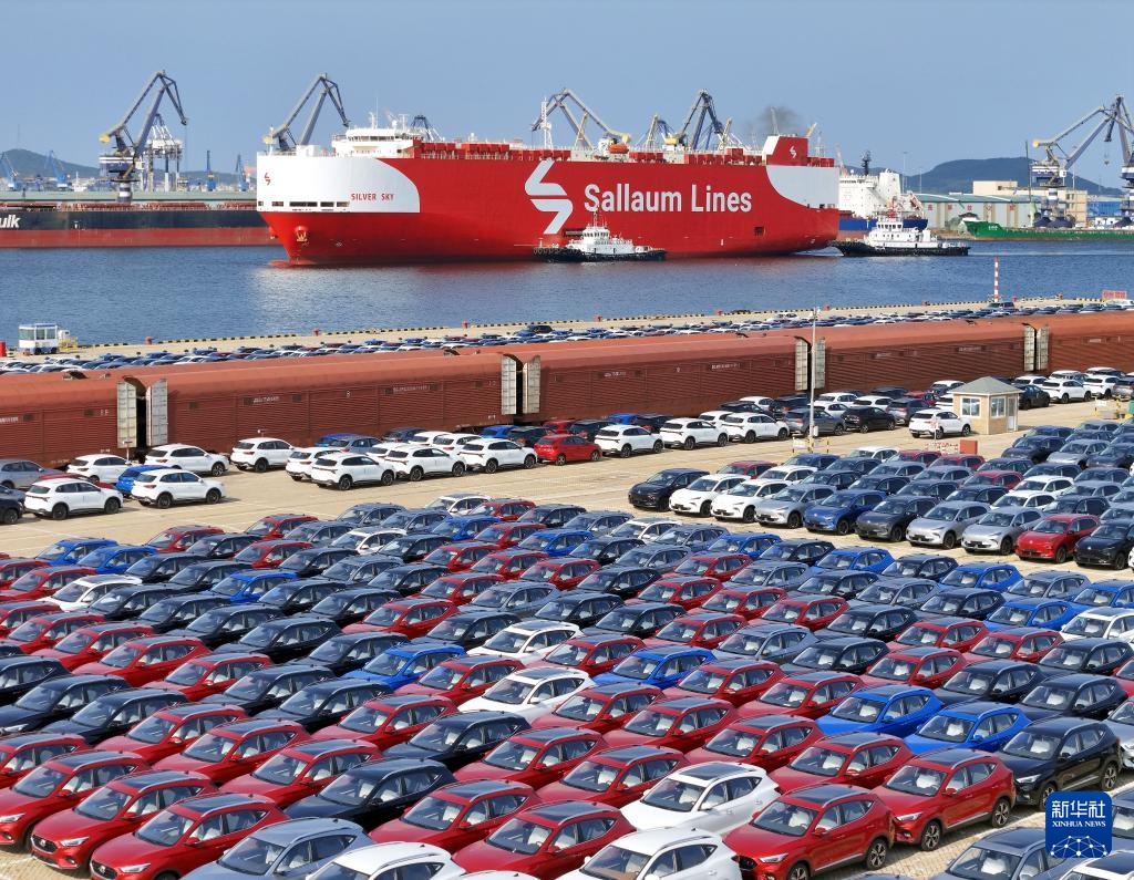 8月份全国规模以上工业增加值同比增长5.2%
