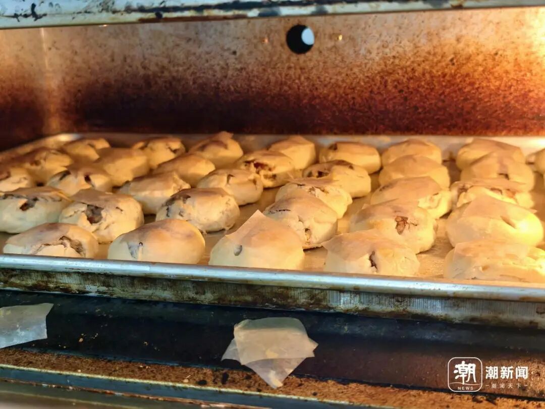 早上5点就有人来排队，已狂卖150万个！杭州年轻人也疯狂迷上这种老味道