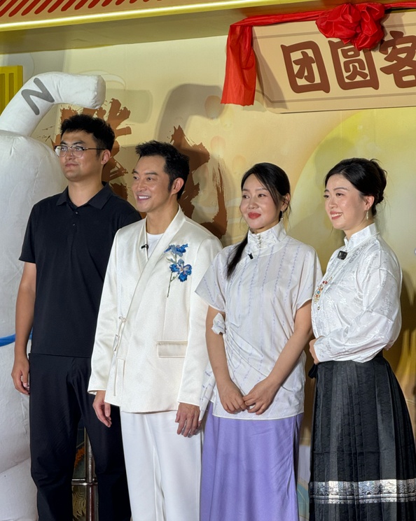 47岁演员沙溢表白闫妮：我和她20年了！没有佟湘玉就没有白展堂