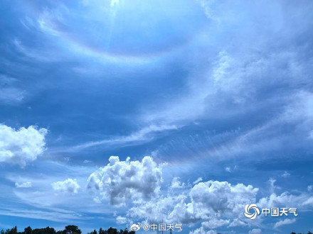 惊喜加倍！广东翁源日晕和环地平弧同框
