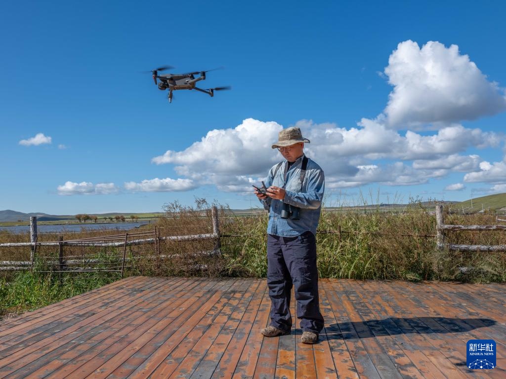 图片故事丨额尔古纳湿地的追鸟人 图片故事丨额尔古纳湿地的追鸟人