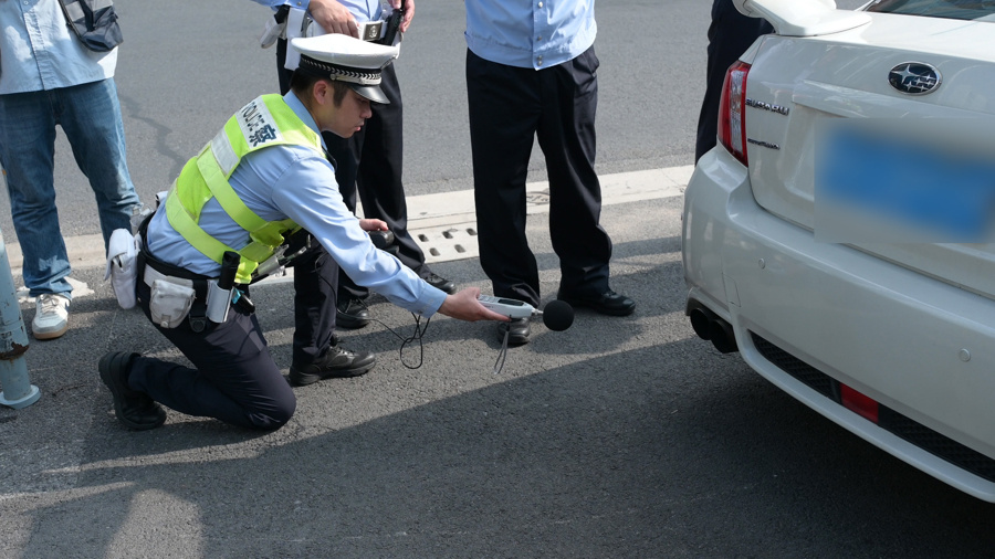 上海启用噪音智能监测设备监管机动车“炸街”，已查处噪音超标违法240余起