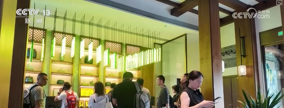 满足美好生活需要、拉动经济增长 服务消费升级有哪些实招？