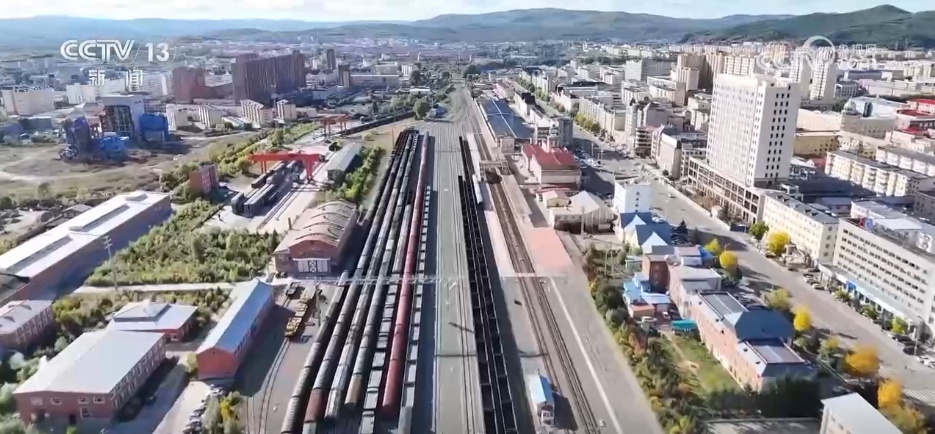 一批重大交通工程加快建设 “中国速度”助力高质量发展“蹄疾步稳” 一批重大交通工程加快建设 “中国速度”助力高质量发展“蹄疾步稳”