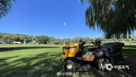 北京今日蓝天是具象化的秋高气爽