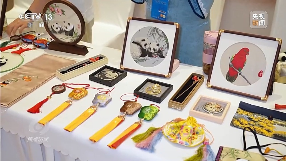 焦点访谈丨73%的参评作品来自海外 “金熊猫”如何让世界“美美与共”？