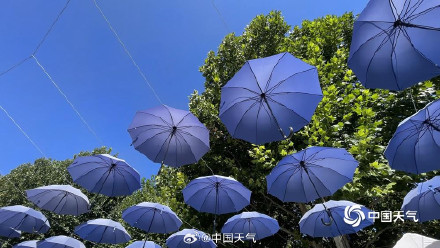 北京今日蓝天是具象化的秋高气爽