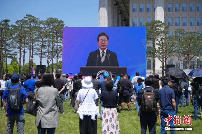 李在明支持率反弹至60%