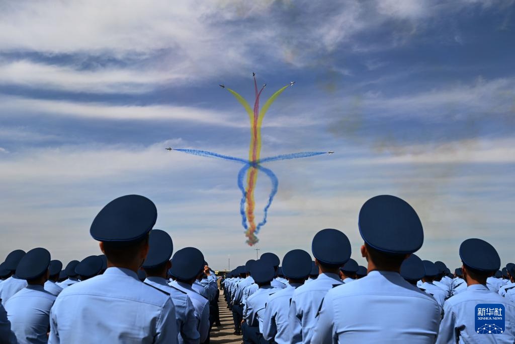 新华全媒+丨2025年空军航空开放活动和长春航空展开幕