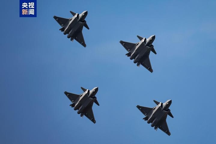空警-500和歼-20同框！长春航展第一波高清大图来了