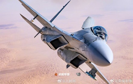 帅！空对空视角看中国战机