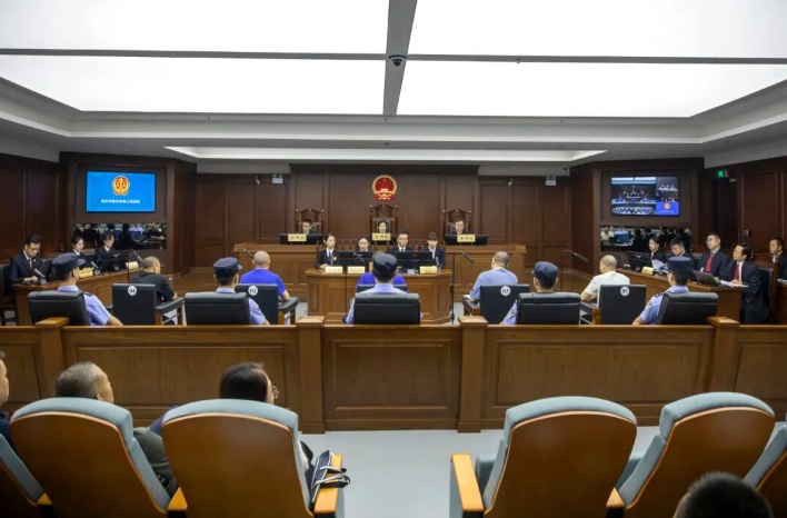 徐发启犯罪集团案一审开庭