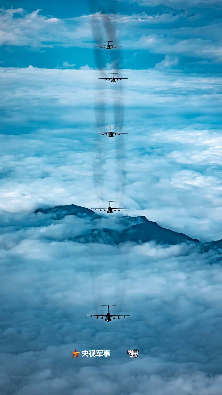 空中怼脸拍战机！震撼+1+1+1+……
