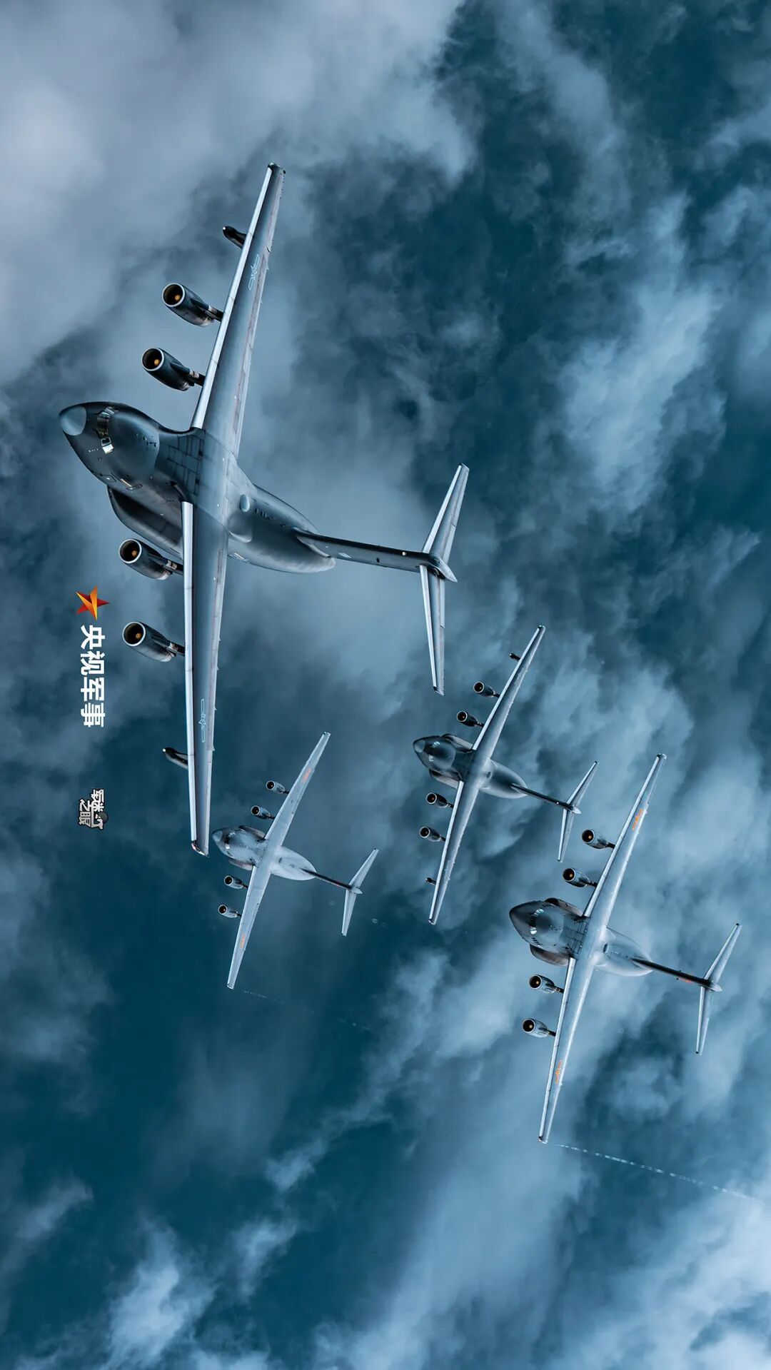 空中怼脸拍战机！震撼+1+1+1+……